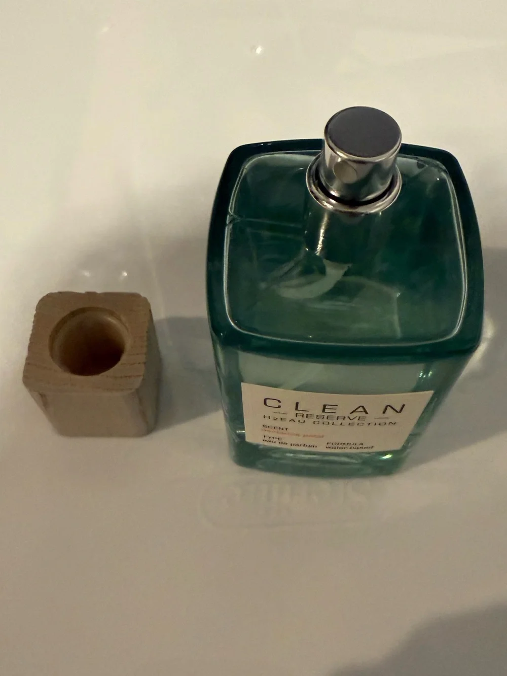 *LIKE NEW*3.4oz* CLEAN Reserve H2EAU Nectarine